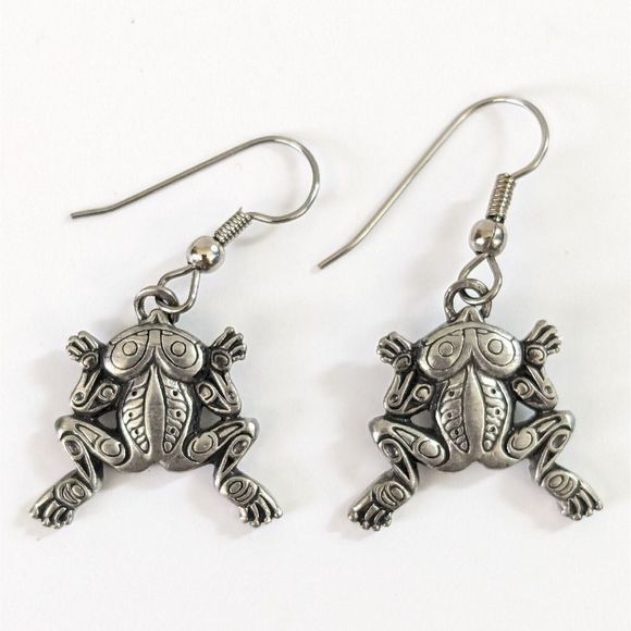 Pacific Northwest Style Silver Tone Frog Dangle Earrings Forest Boho Animals - Picture 1 of 7
